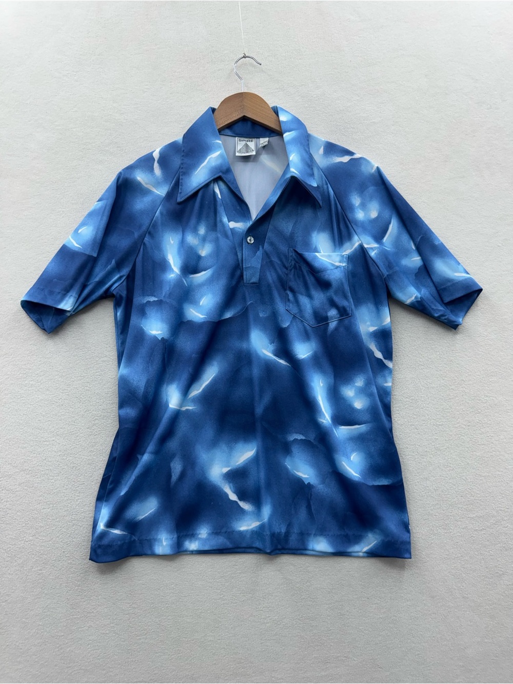 VTG Spire California Men’s Large Stretch Polyester Blue Pattern Shirt Disco